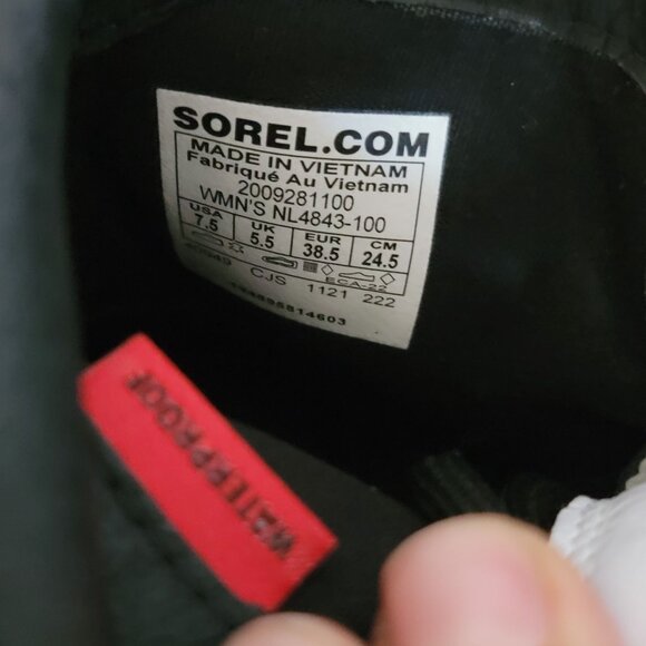 NEW Sorel Lennox Lace STKD Boots Womens 7.5 White Lug Combat Whimsigoth Grunge - Picture 11 of 11